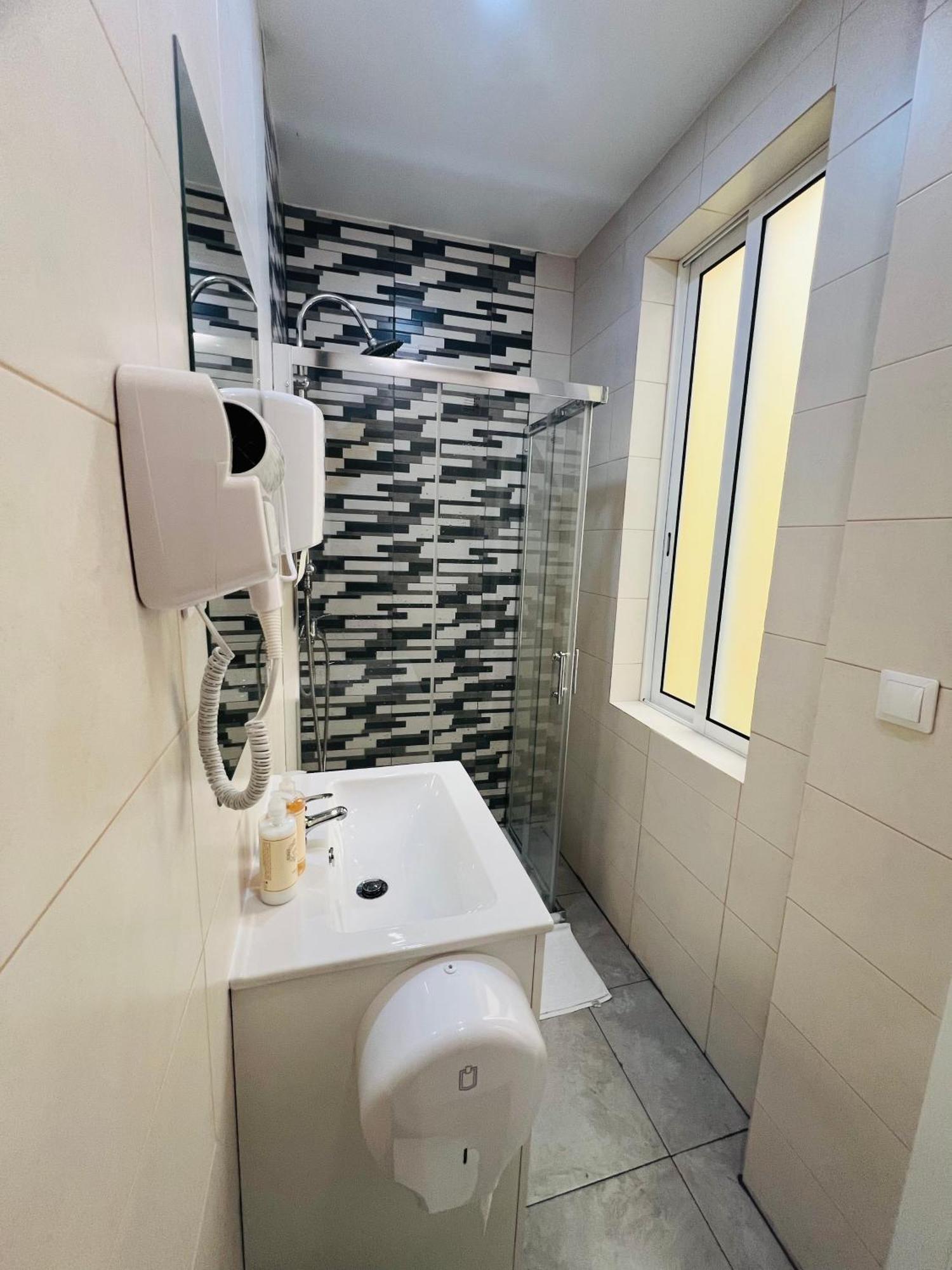 Sao Lazaro Bhuiyan Family Host Hotell Lisboa Eksteriør bilde