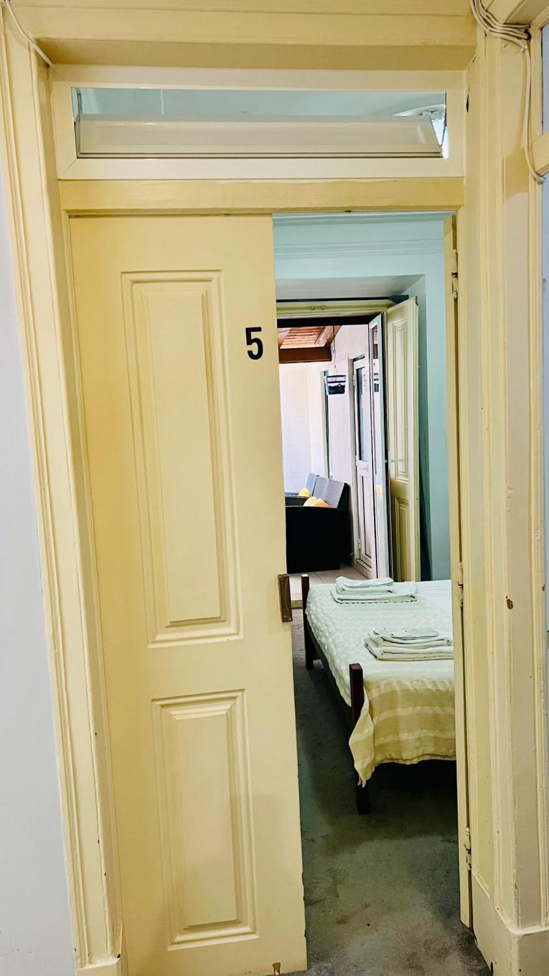 Sao Lazaro Bhuiyan Family Host Hotell Lisboa Eksteriør bilde